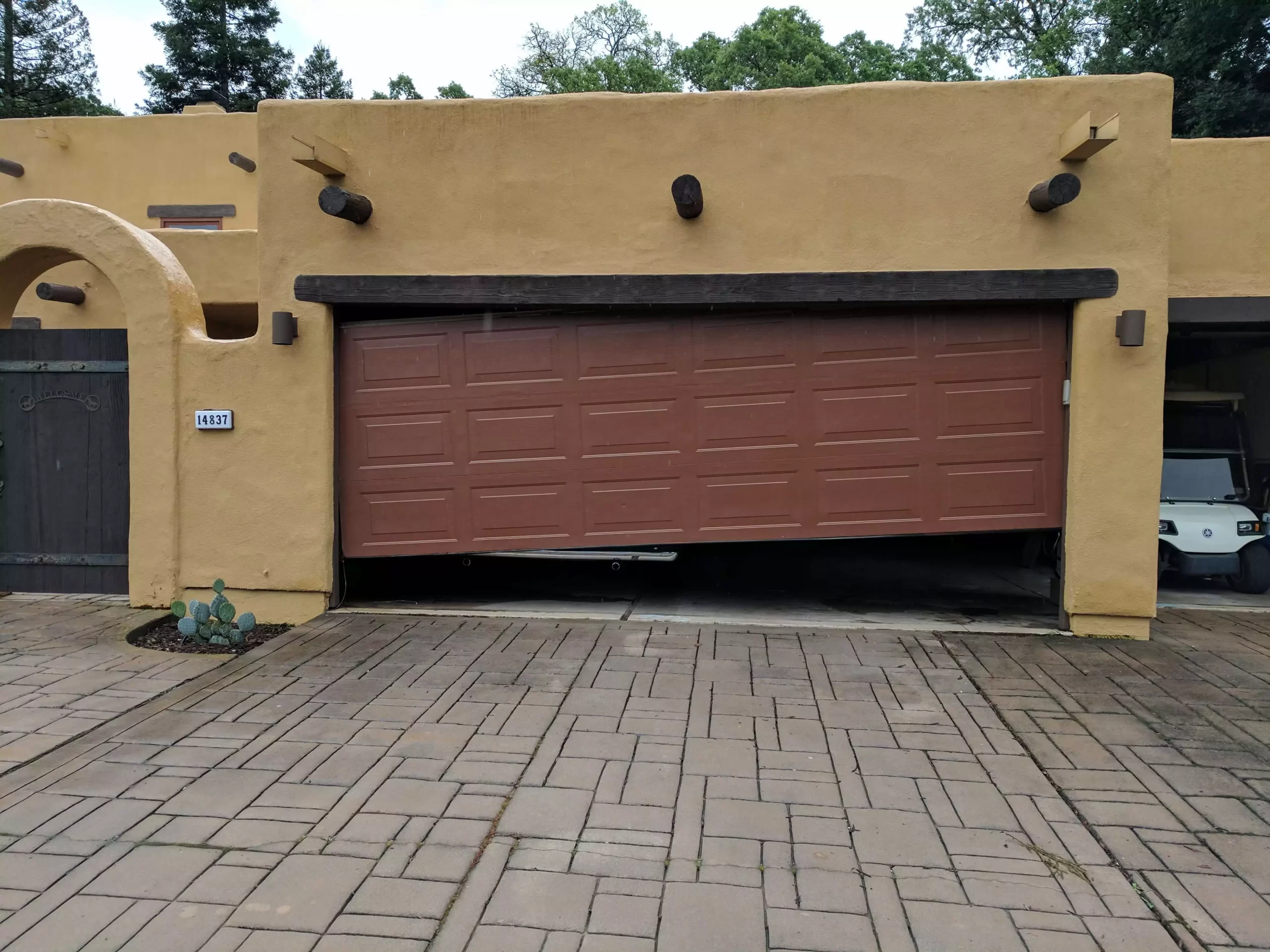 Garage-Door